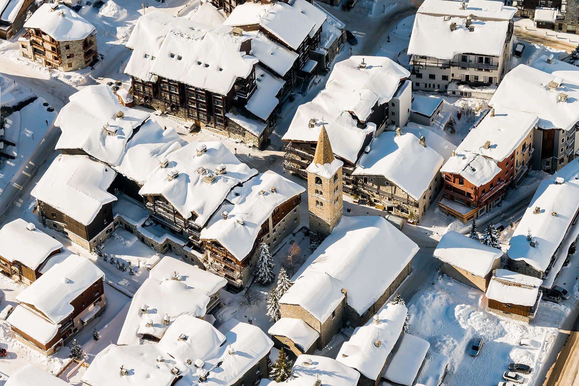 Discover Val d'Isère Ski Resort With Purple Ski Holidays 